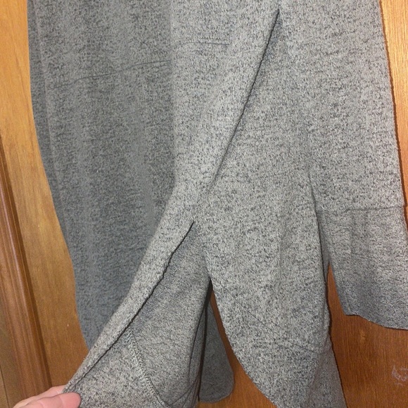 •ALTAR'D STATE•HEATHERED GREEN OPEN FRONT CURVY HEM CARDIGAN SWEATER SIZE MEDIUM - Picture 8 of 10
